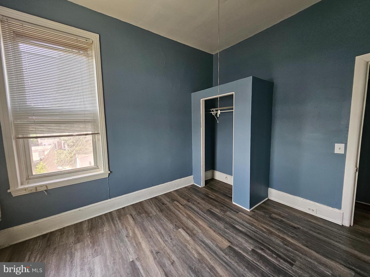 4924 Parrish St #3a Property Photo 5