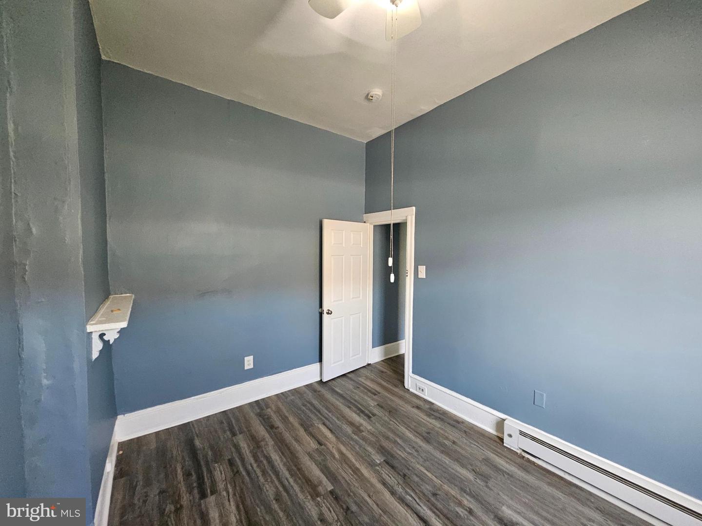 4924 Parrish St #3a Property Photo 6
