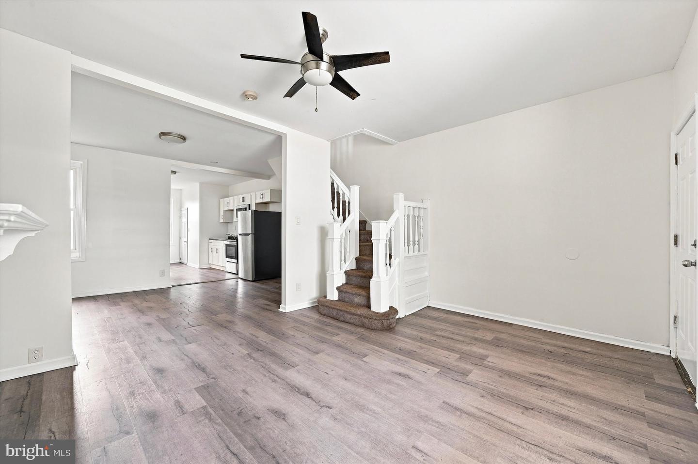 1333 S Lindenwood St Property Photo 7