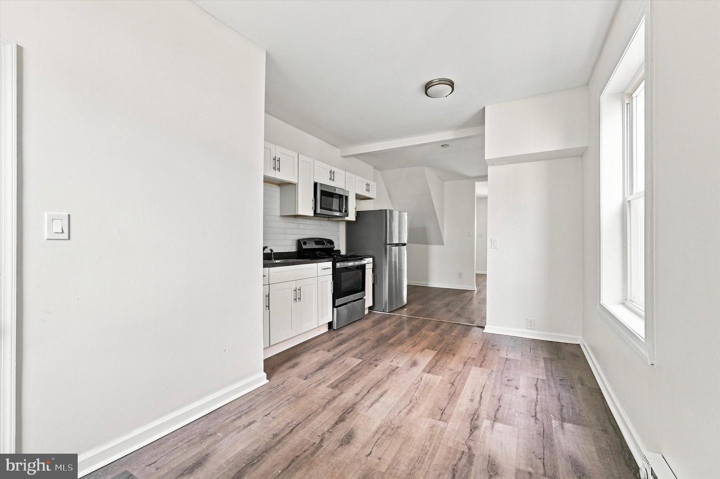 1333 S Lindenwood St Property Photo 19