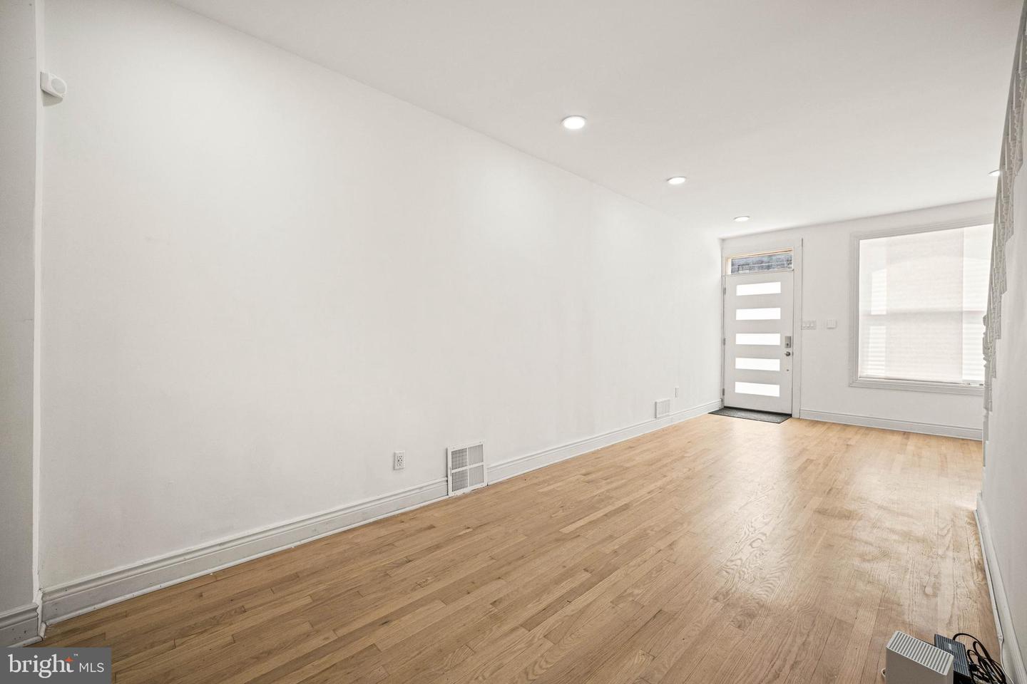 2630 Jasper St Property Photo 3
