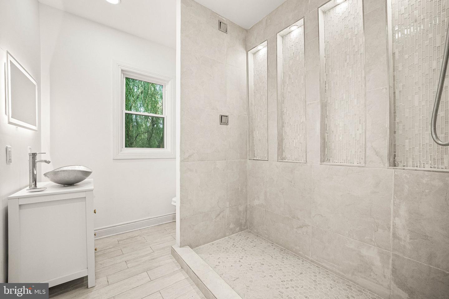 2630 Jasper St Property Photo 16