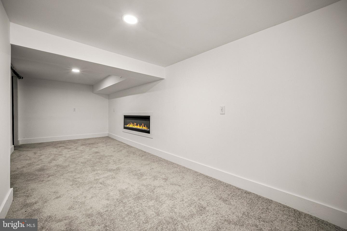 2630 Jasper St Property Photo 24