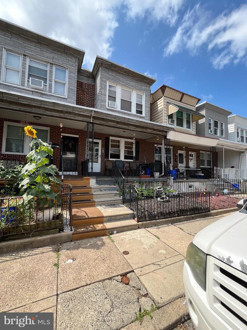 262 Widener St Property Photo 1