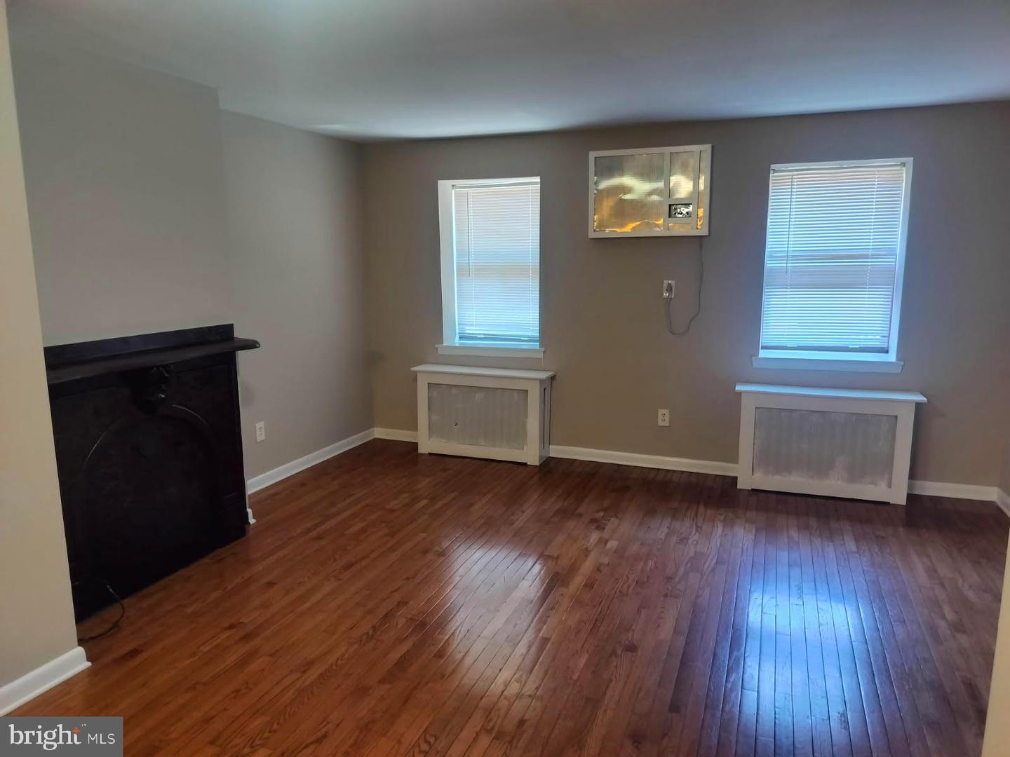 1622 E Passyunk Ave ##2 Property Photo 2
