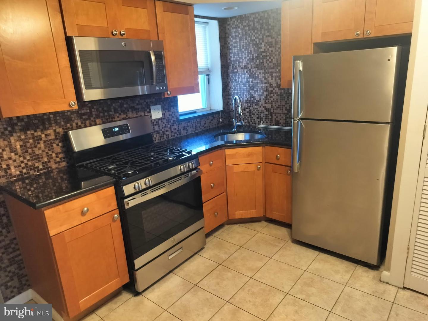 1622 E Passyunk Ave ##2 Property Photo 3