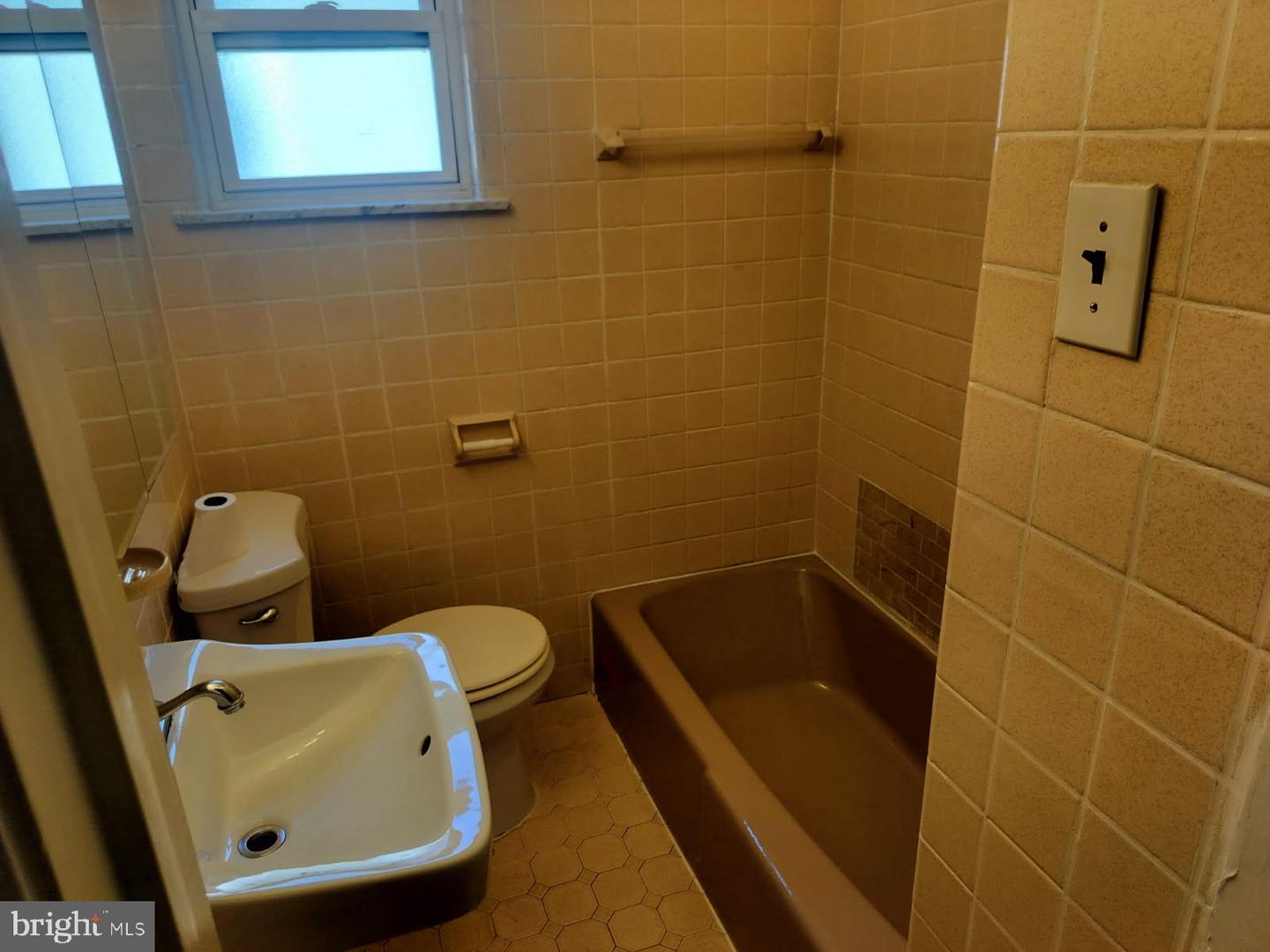 1622 E Passyunk Ave ##2 Property Photo 9