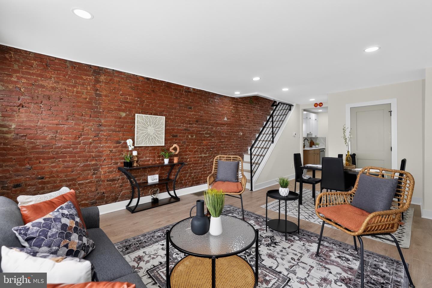 2019 MANTON ST Property Photo 1
