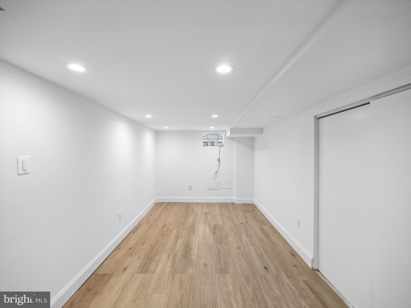 2129 Oakford St Property Photo 15