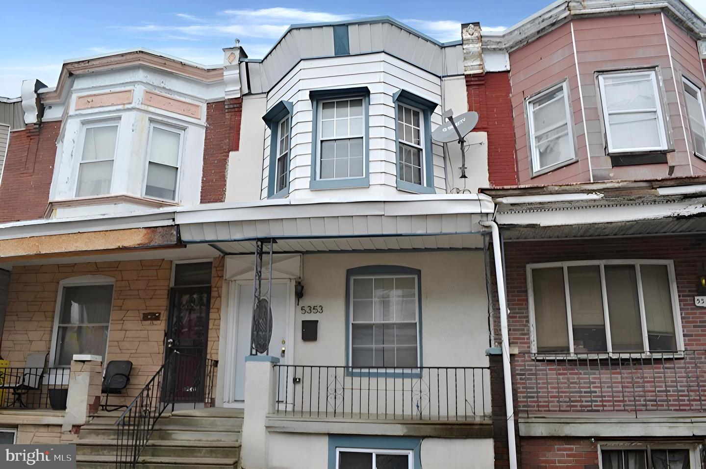 5353 Delancey St Property Photo 2