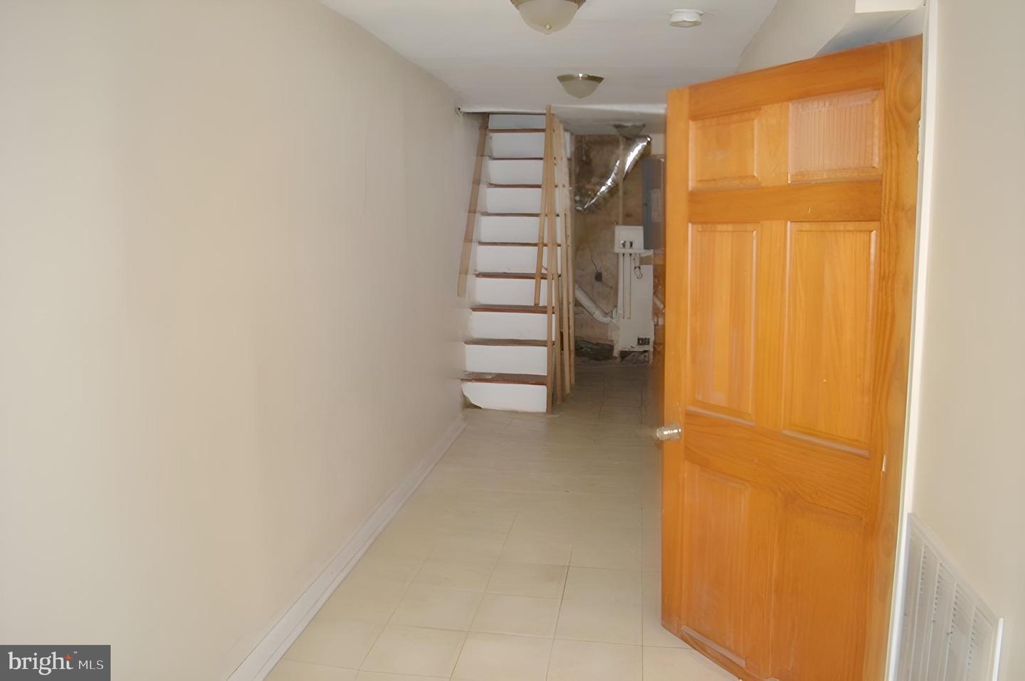 5353 Delancey St Property Photo 11