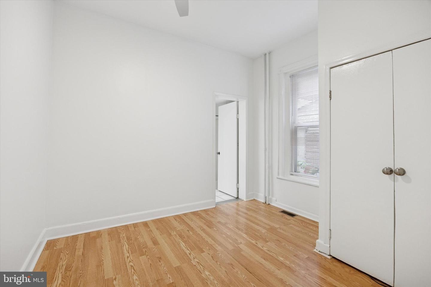 236 Buckingham Pl Property Photo 6