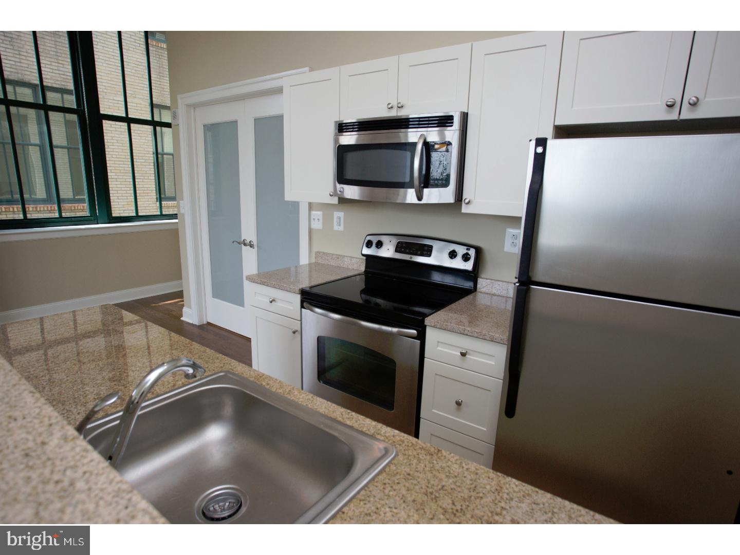 312-22 Walnut St #307 Property Photo 4
