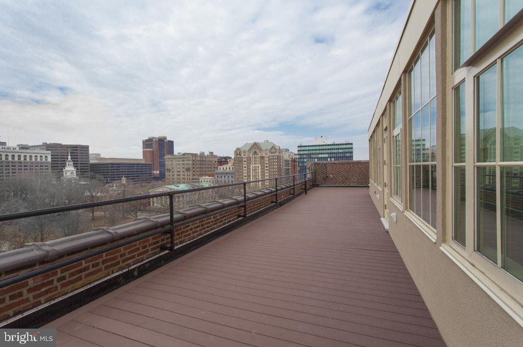 312-22 Walnut St #307 Property Photo 9
