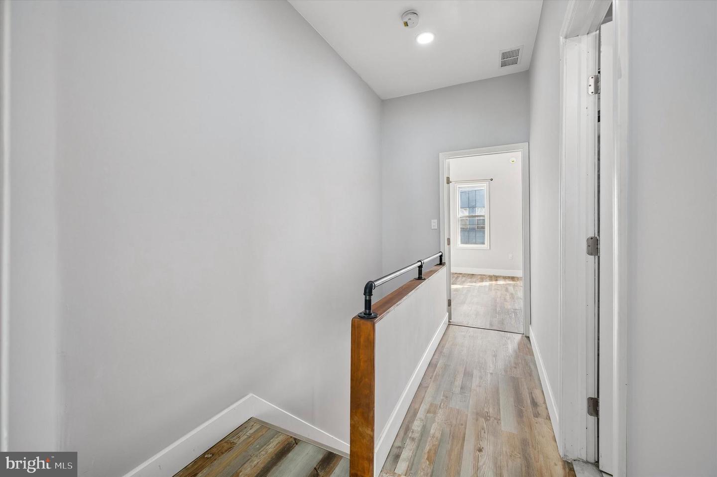 1812 E Albert St Property Photo 14
