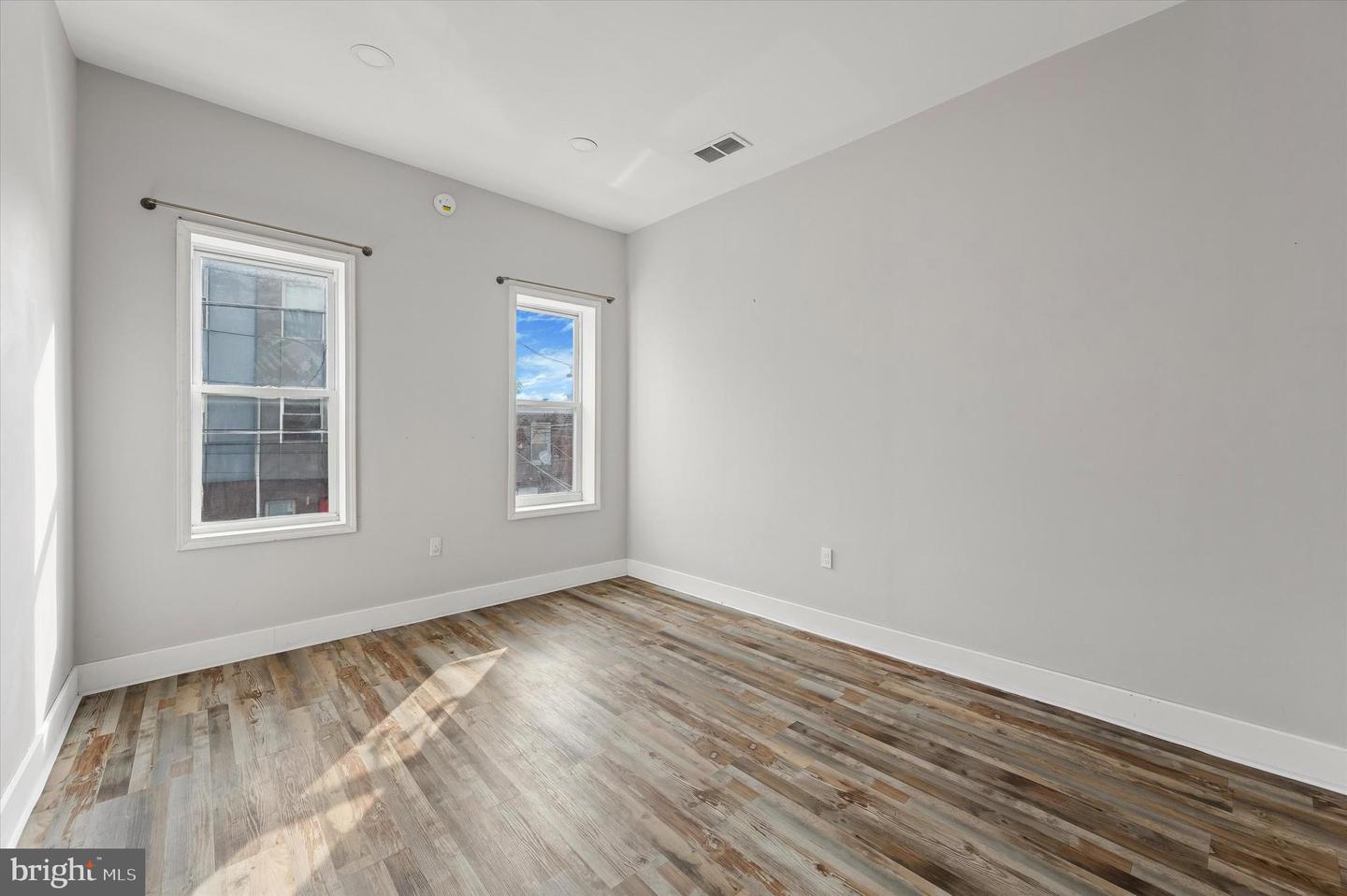 1812 E Albert St Property Photo 15