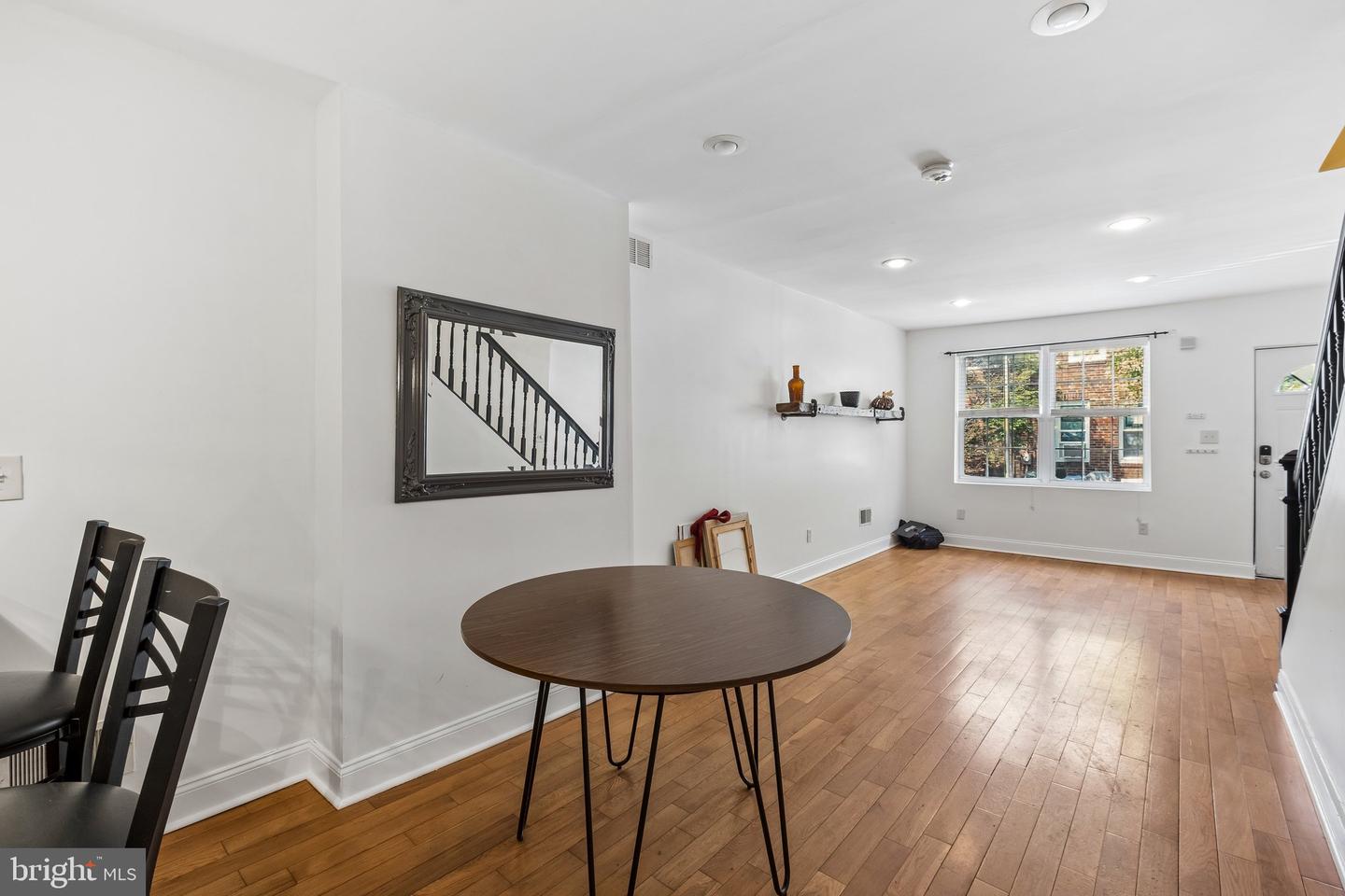 1914 Manton St Property Photo 12