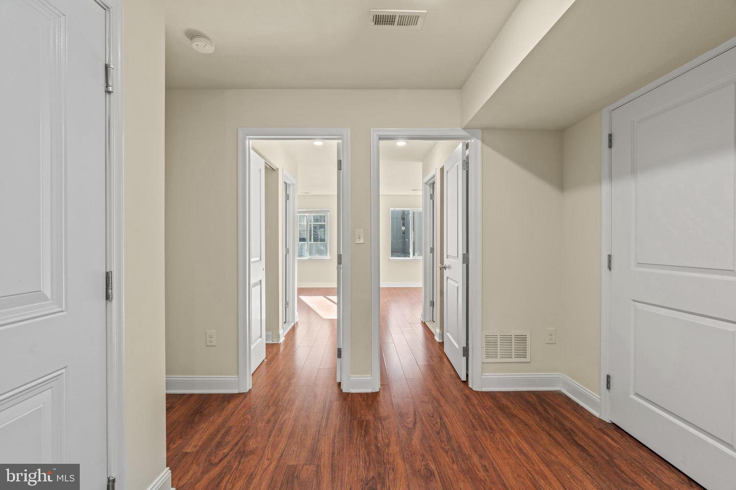 1724 W Master St #d1 Individual Room Property Photo 19
