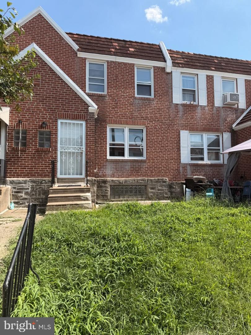 7217 BRADFORD ST Property Photo 1
