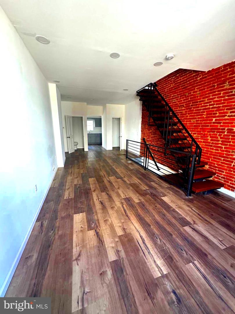 1609 S Etting St Property Photo 7