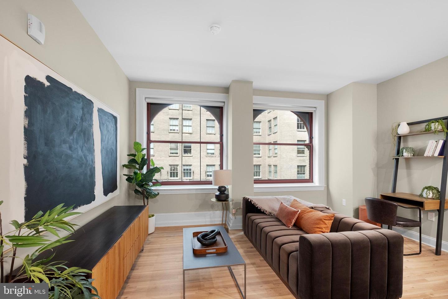 1420-22 Chestnut St #704 Property Photo 5
