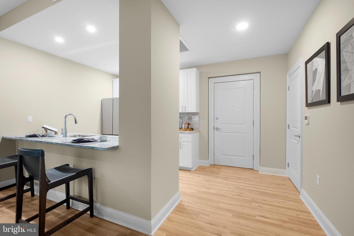 1420-22 Chestnut St #704 Property Photo 18