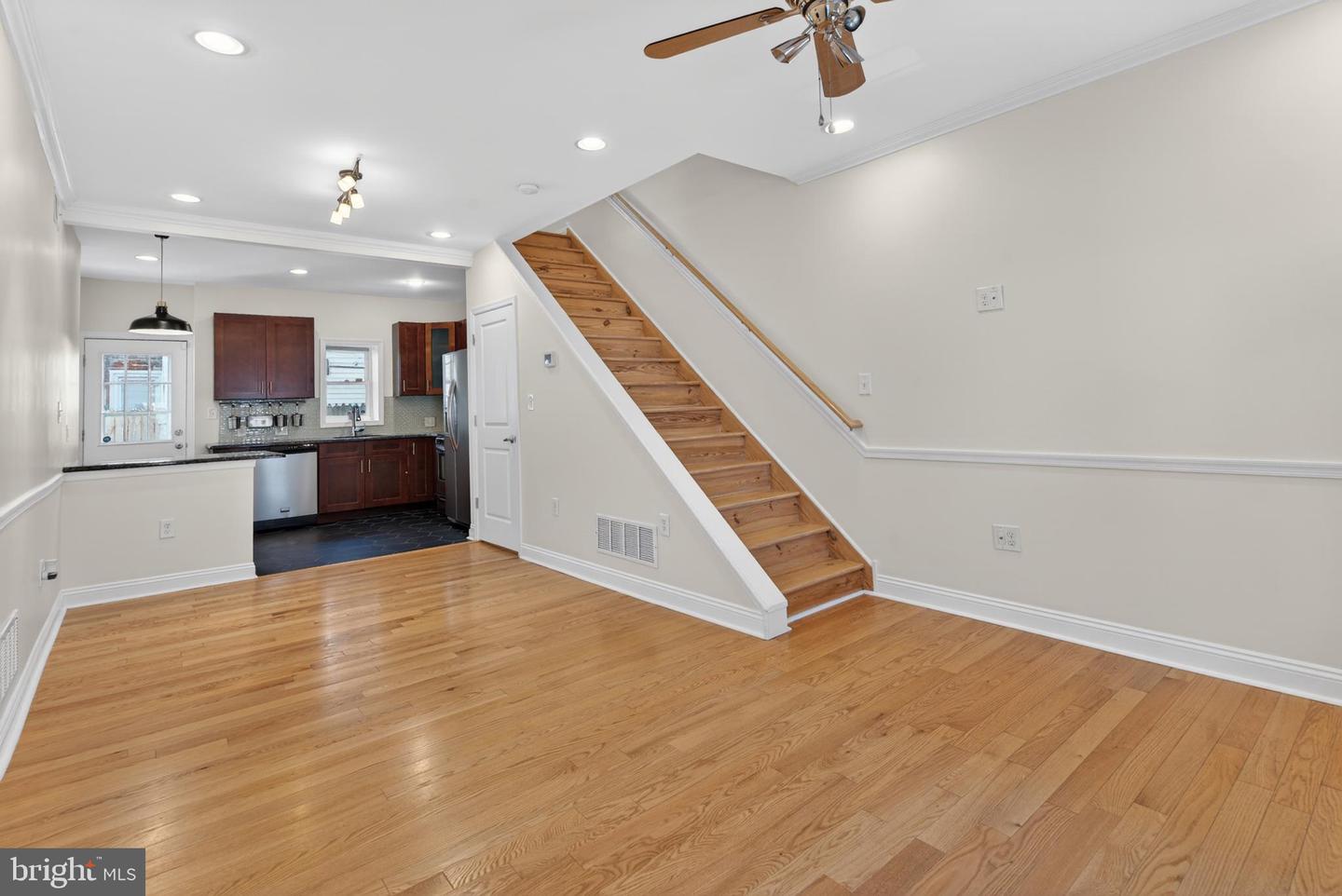 2355 E Harold St Property Photo 6