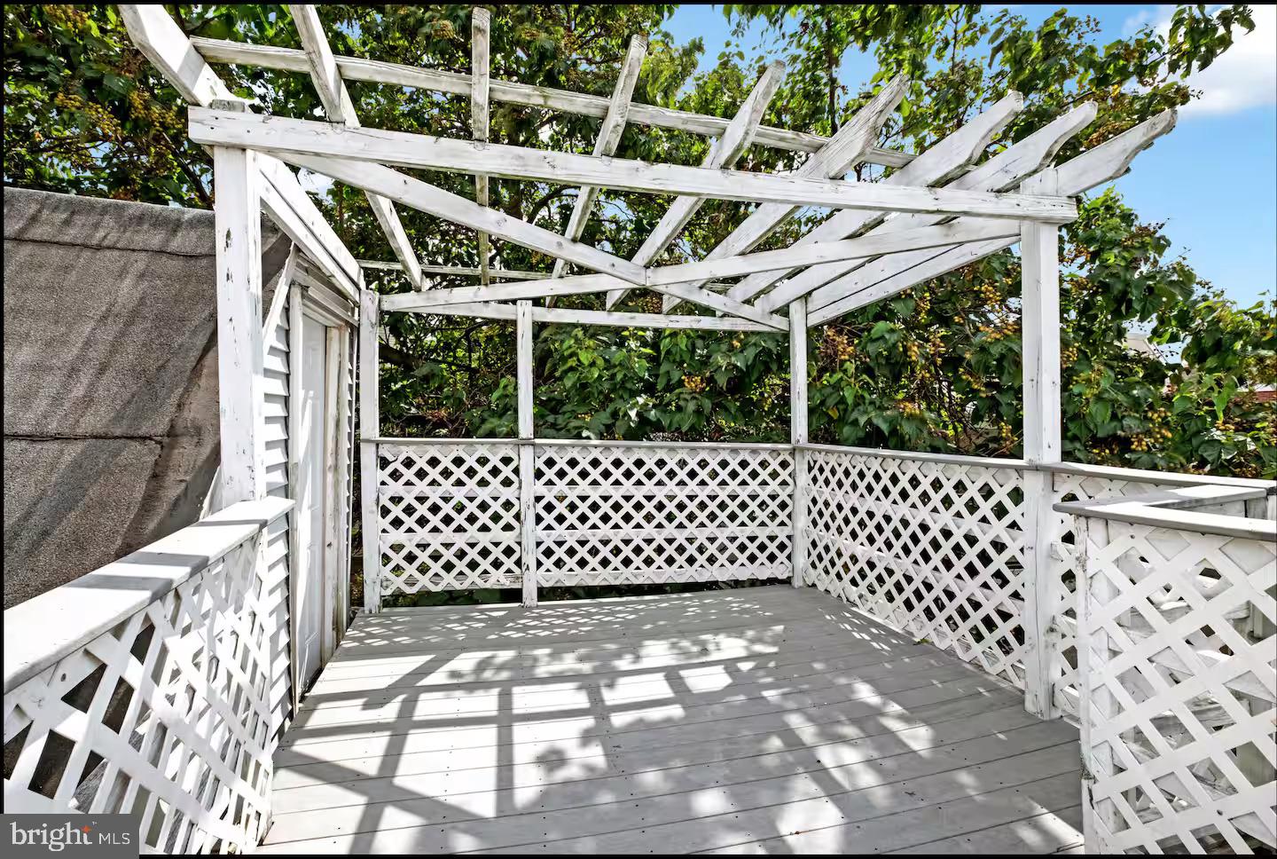 1802 Carpenter St Property Photo 13