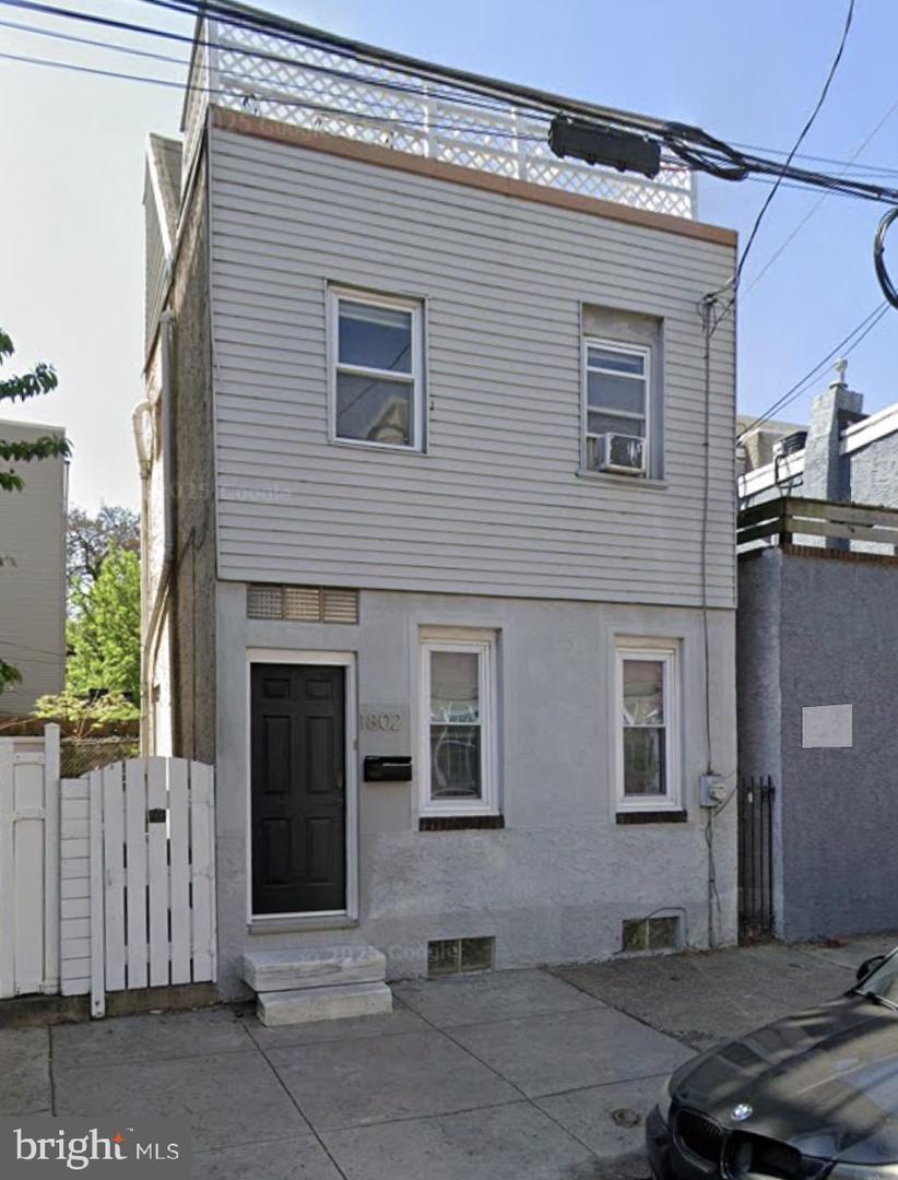 1802 Carpenter St Property Photo 14