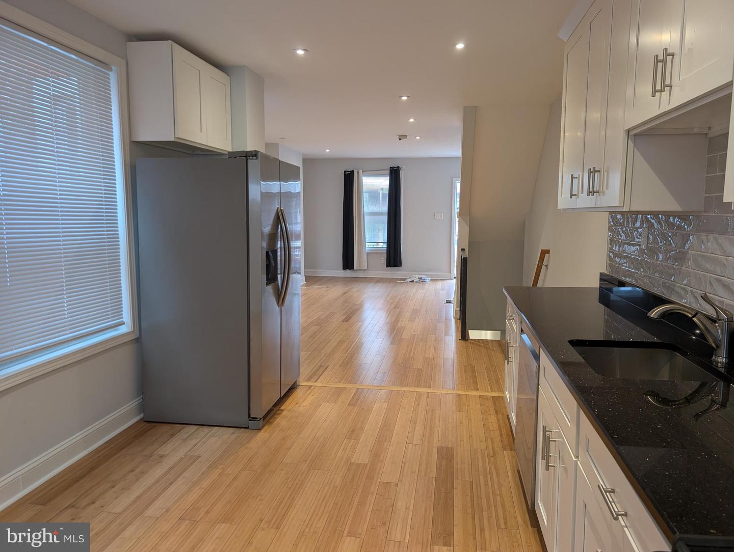 5321 Delancey St Property Photo 4