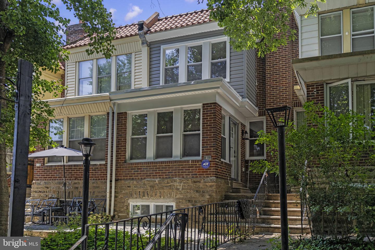 7154 N Uber St Property Photo 3