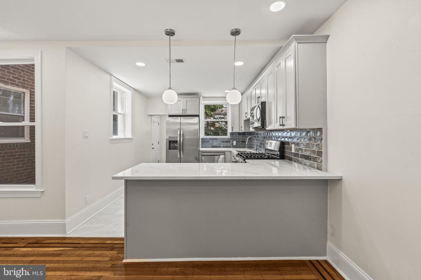 7154 N Uber St Property Photo 10