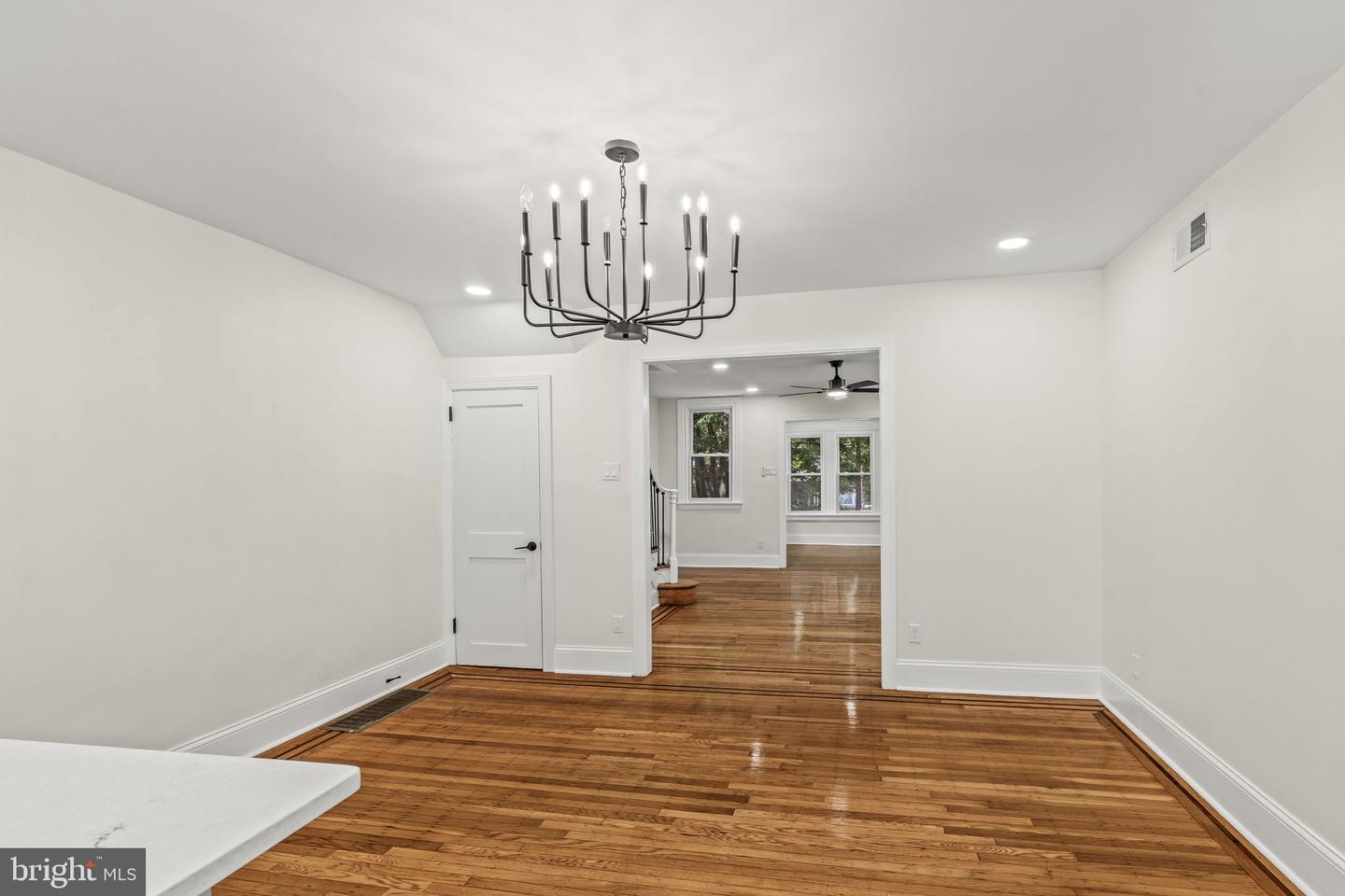7154 N Uber St Property Photo 12