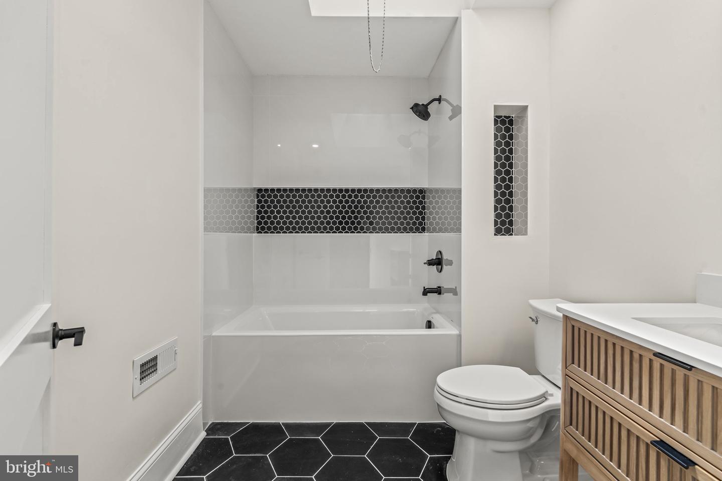 7154 N Uber St Property Photo 25