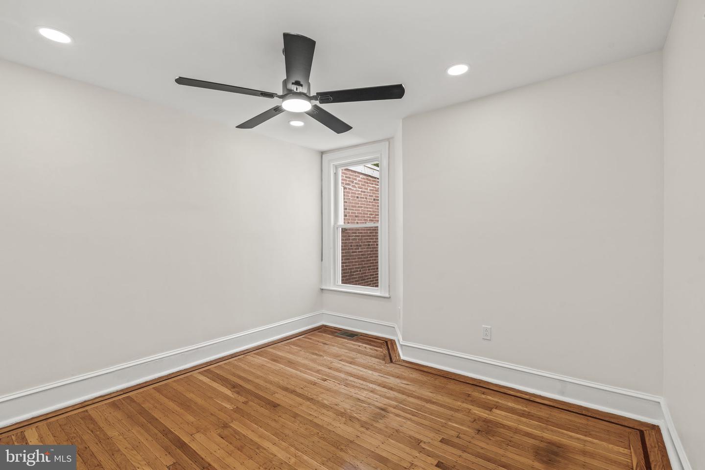 7154 N Uber St Property Photo 28