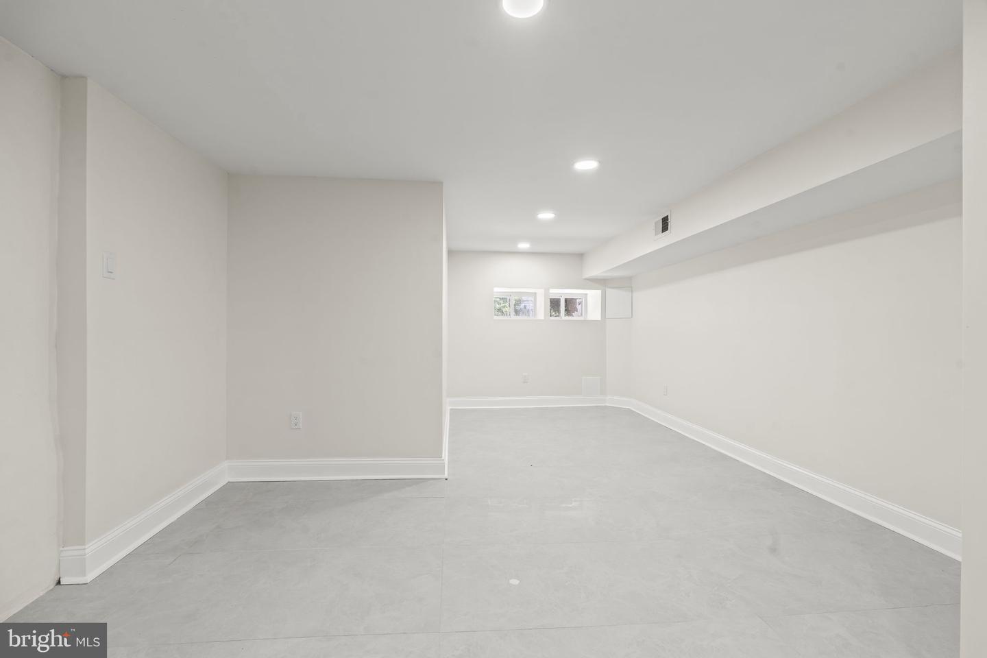 7154 N Uber St Property Photo 30
