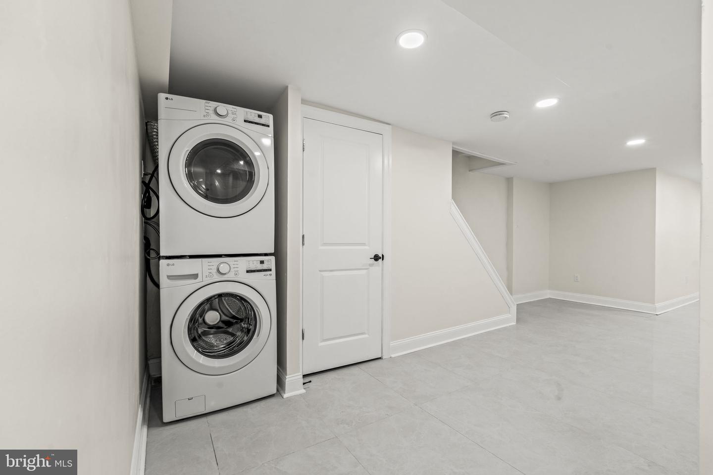 7154 N Uber St Property Photo 33