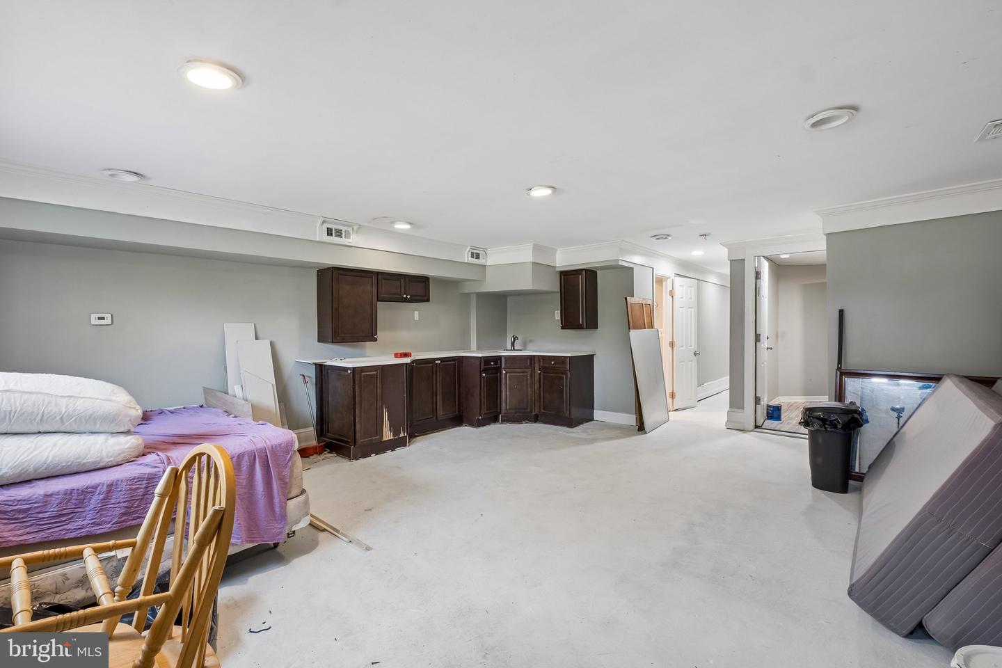 1034 E Slocum St Property Photo 37