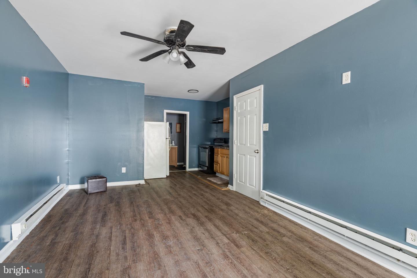 1303-05 W Venango St Property Photo 6