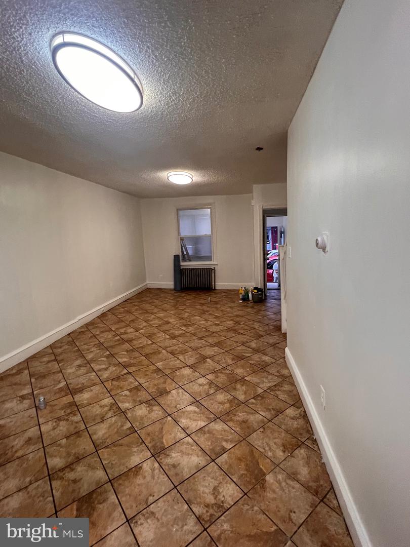 4148 N Franklin St Property Photo 7