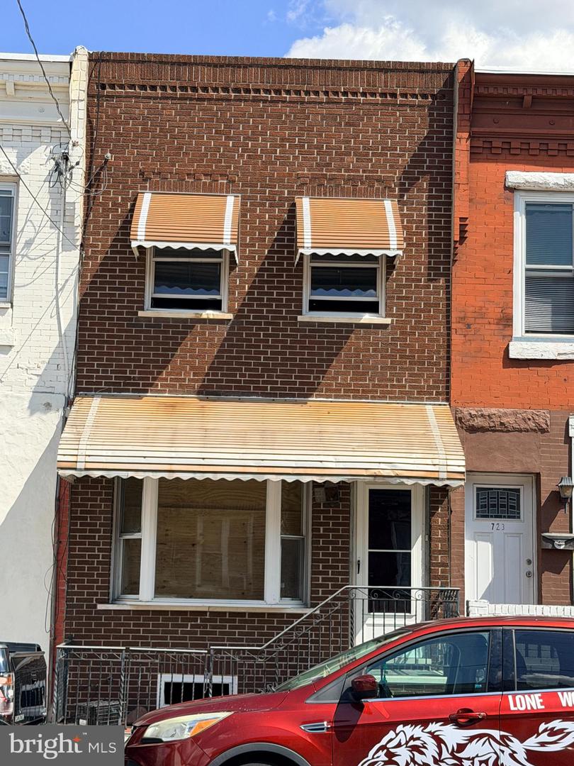 725 W Ritner St Property Photo 1