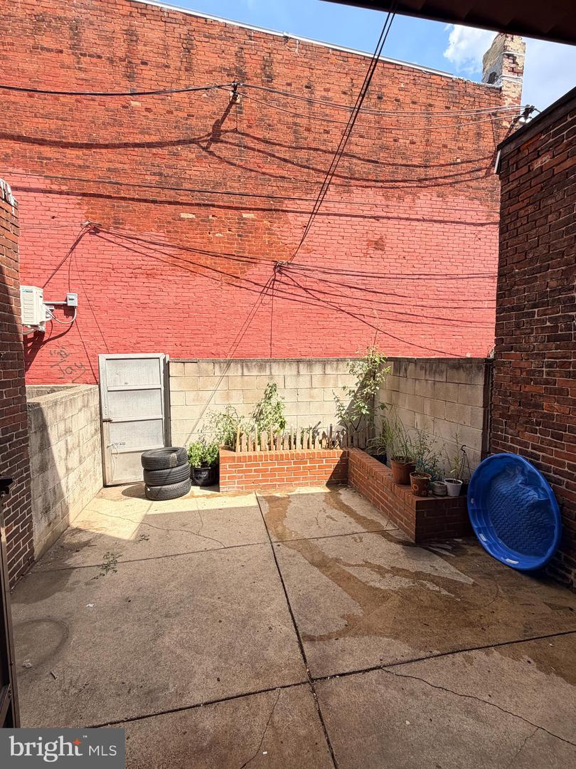 725 W Ritner St Property Photo 10