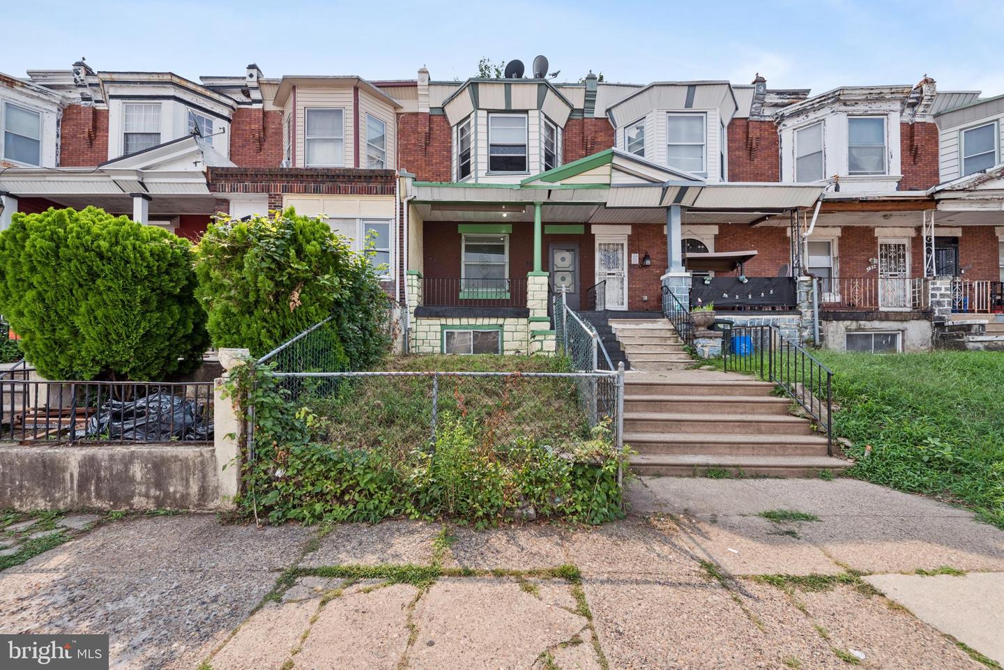 5848 Warrington Ave Property Photo 1