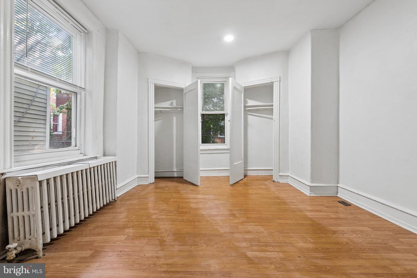 5848 Warrington Ave Property Photo 24