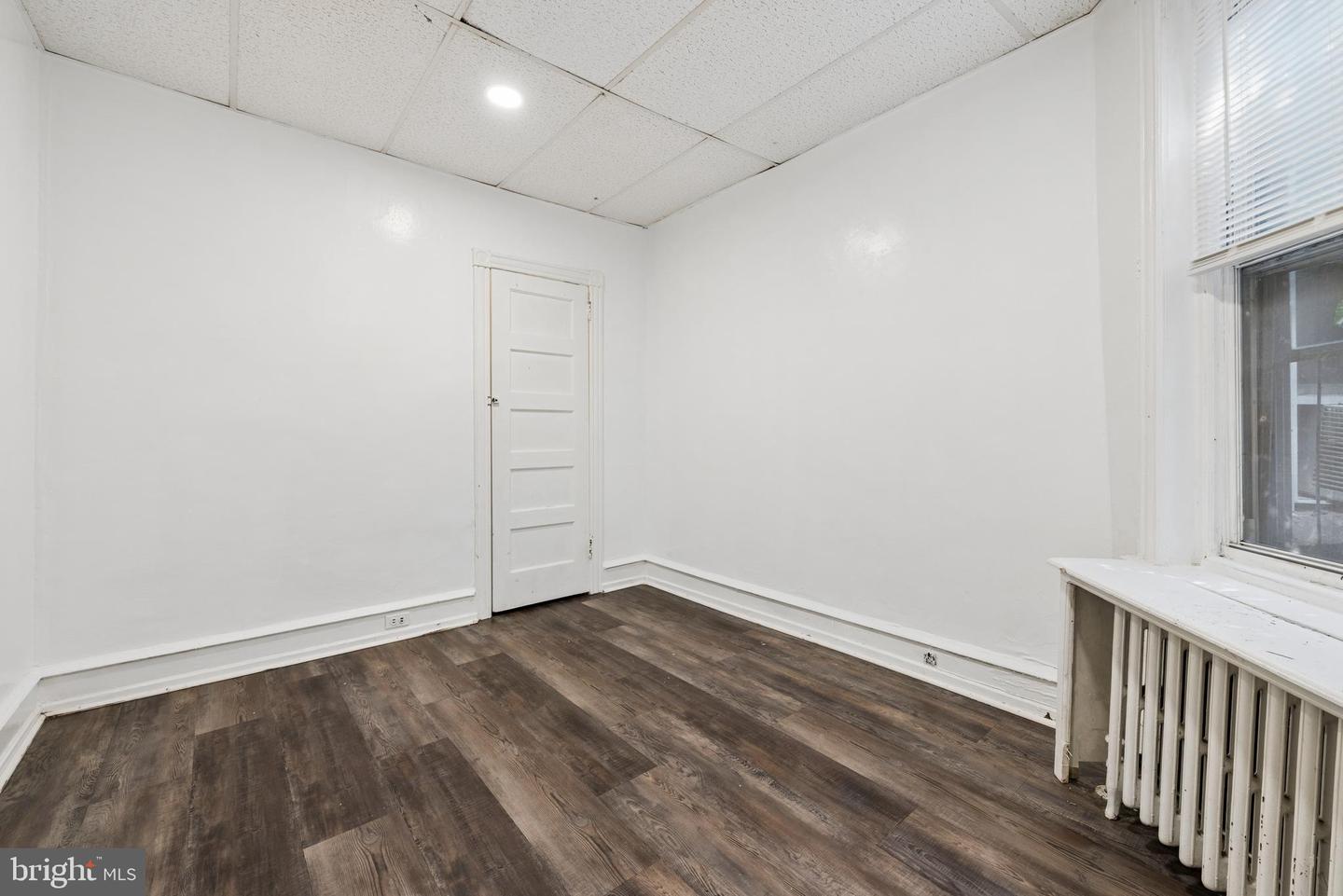 5848 Warrington Ave Property Photo 27