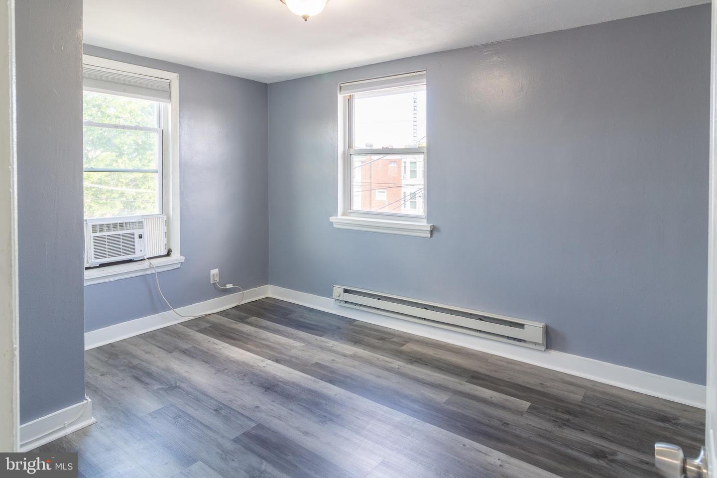 600 E Carver St #2 Property Photo 6