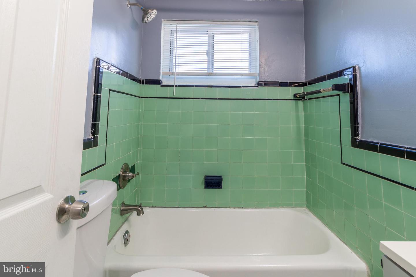 600 E Carver St #2 Property Photo 8