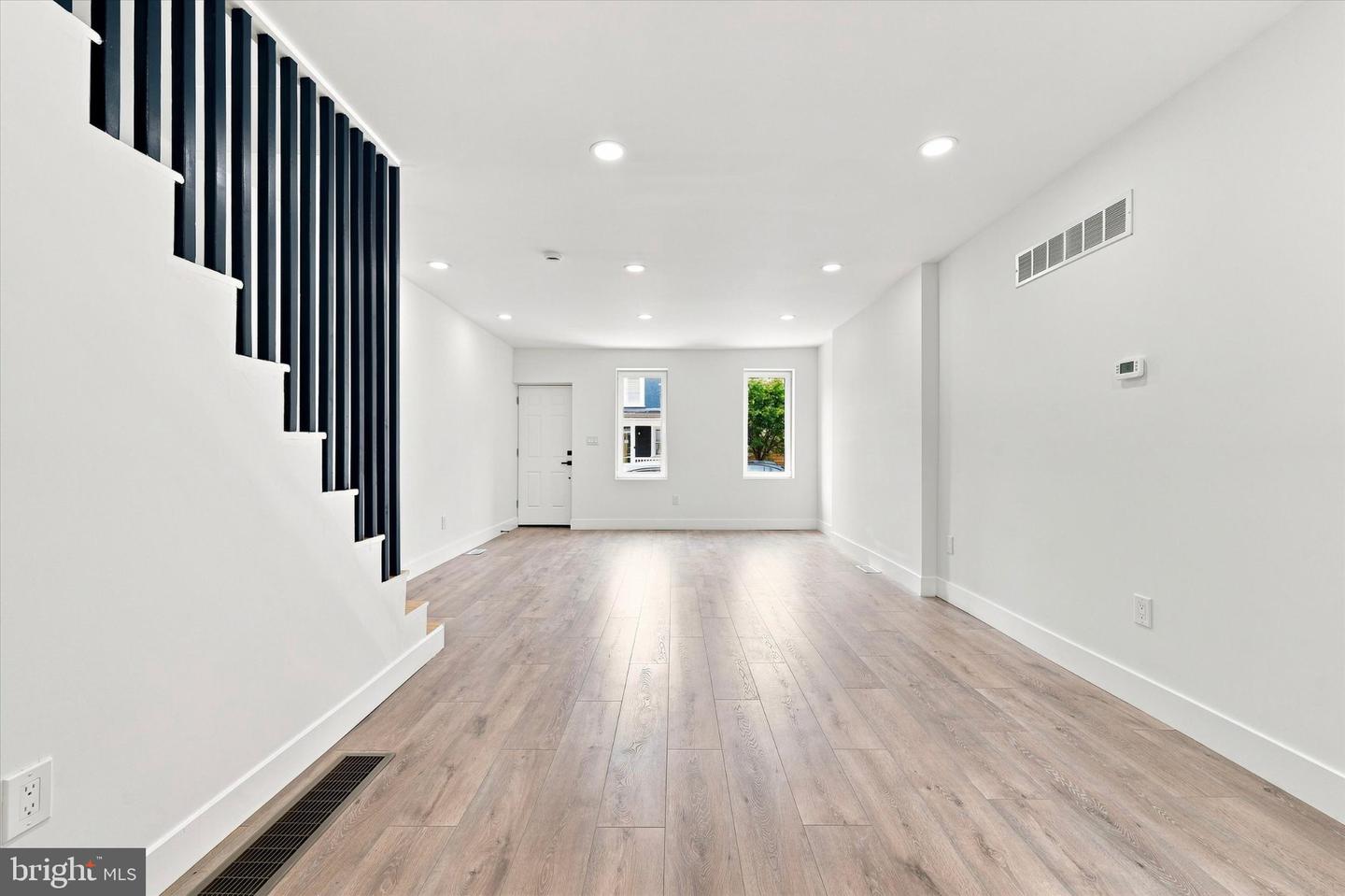 2021 E Sergeant St Property Photo 10