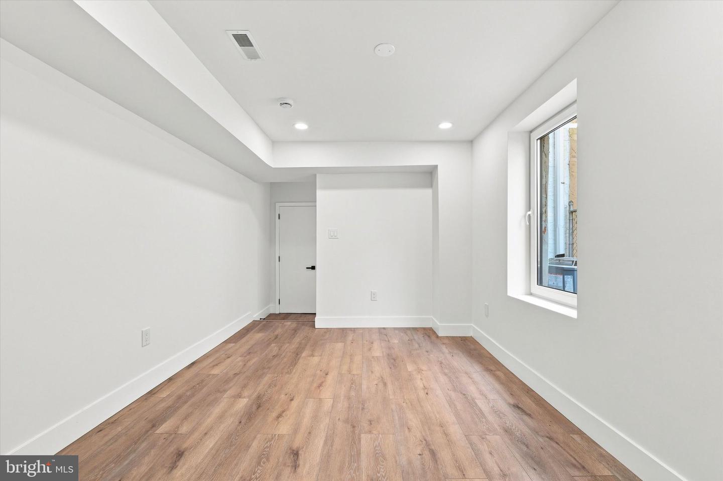 2021 E Sergeant St Property Photo 11