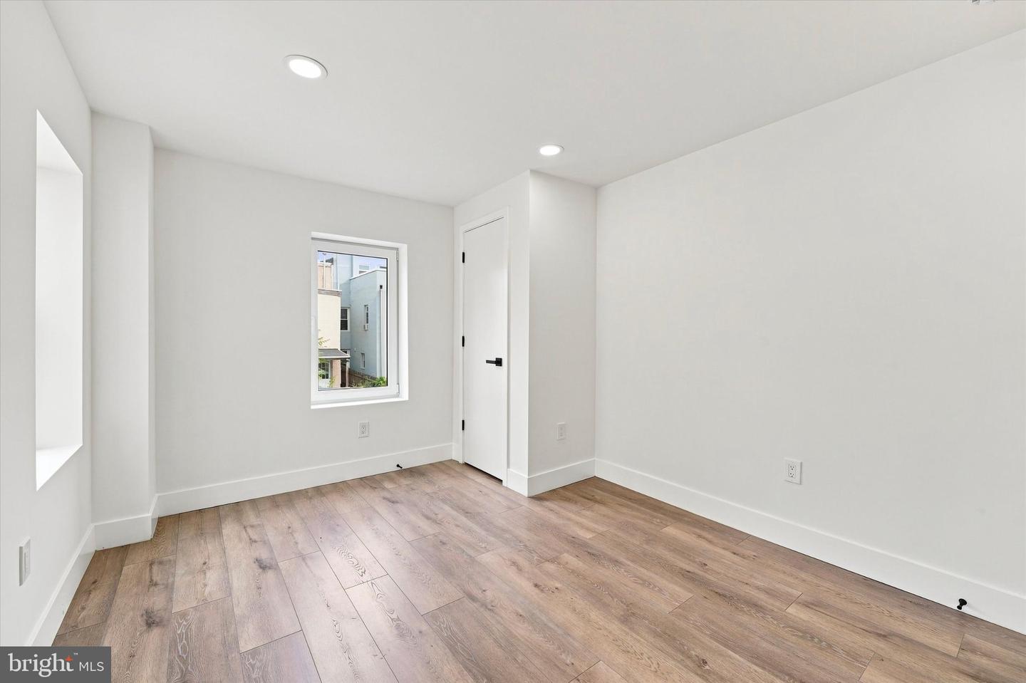2021 E Sergeant St Property Photo 16